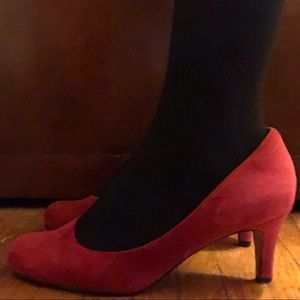 Clark’s Red Suede Round Toe Pumps
